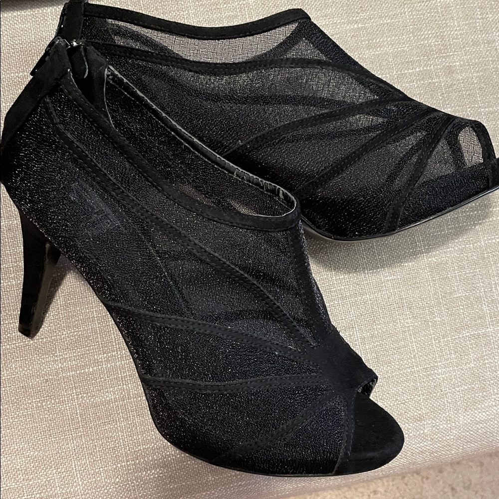 M by Marinelli PeepToe Size9.5 Black Mesh Panels Suede Edgy Baddie Coquette Sexy